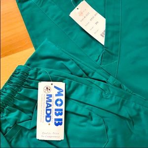 Nurses Scrubs Set MOBB brand hunter green